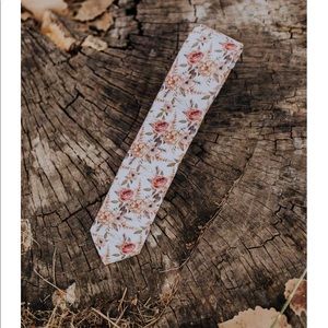 Dazi quicksand rose tie
